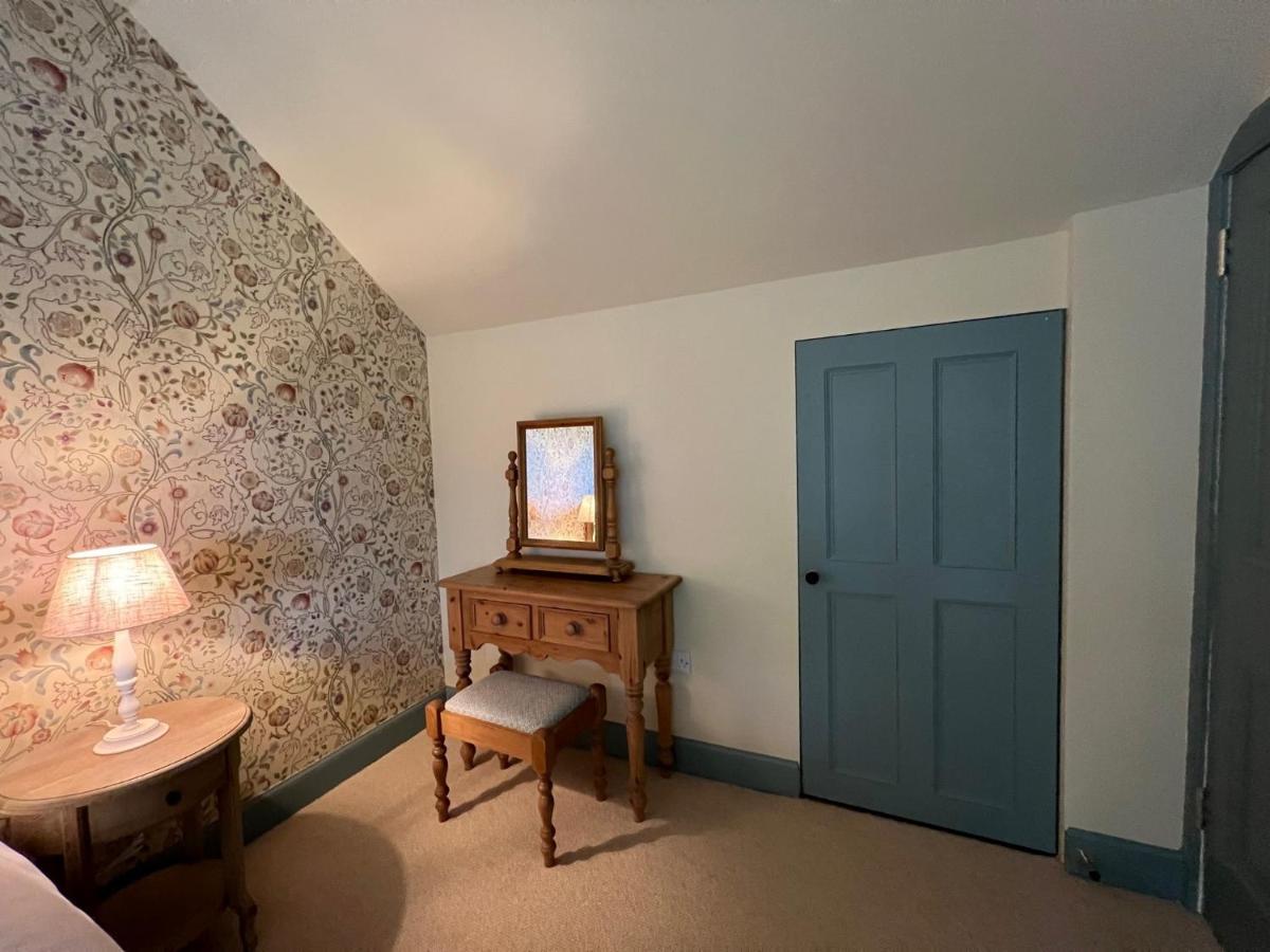 Holiday home Quaint Self Contained Near Edinburgh. Loanhead